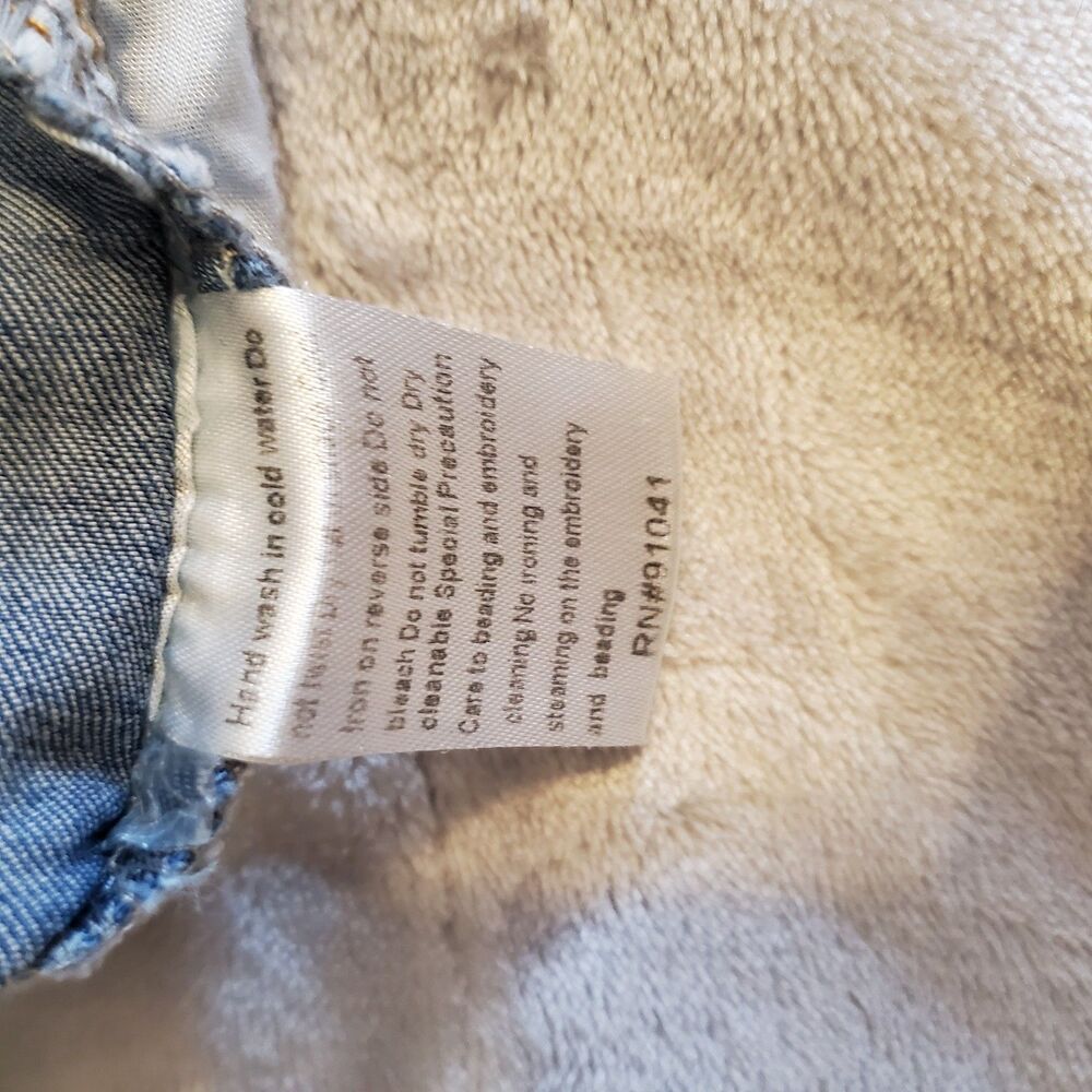 A.Z.I. Blue Floral Embroidered Raw Hem Cropped Jeans Women's Size 8 - Picture 4 of 7